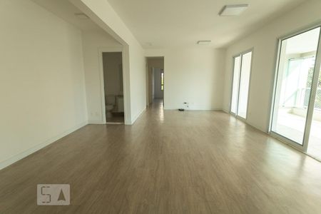 Sala de Apartamento com 3 quartos, 140m² Lapa