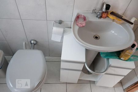 Casa para alugar com 124m², 3 quartos e 1 vaga Casa para alugar com 124m², 3 quartos e 1 vagaBanheiro