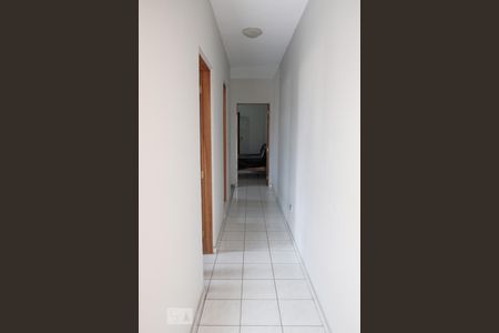 Casa para alugar com 124m², 3 quartos e 1 vaga Casa para alugar com 124m², 3 quartos e 1 vagaCorredor