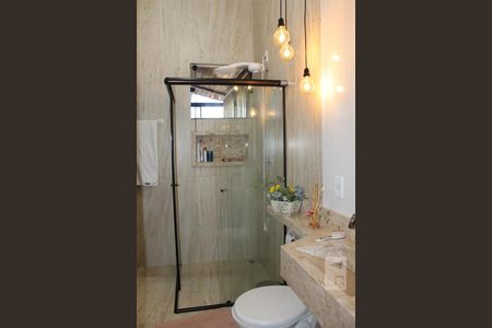 Casa para alugar com 800m², 5 quartos e 5 vagasBanheiro da Suíte 1