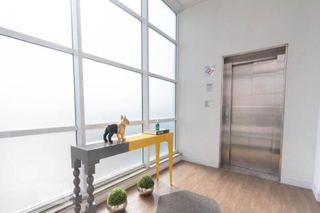 Studio para alugar com 34m², 1 quarto e 1 vaga Studio para alugar com 34m², 1 quarto e 1 vagaHall