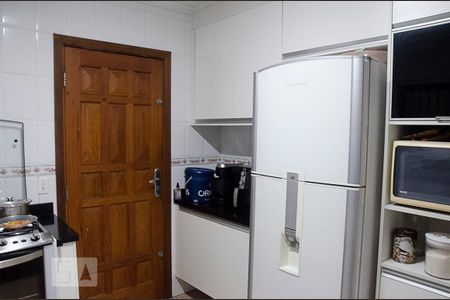 Casa à venda com 158m², 3 quartos e 3 vagasCozinha