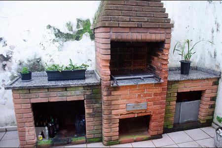 Casa à venda com 158m², 3 quartos e 3 vagasChurrasqueira