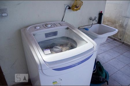 Casa à venda com 158m², 3 quartos e 3 vagasLavanderia