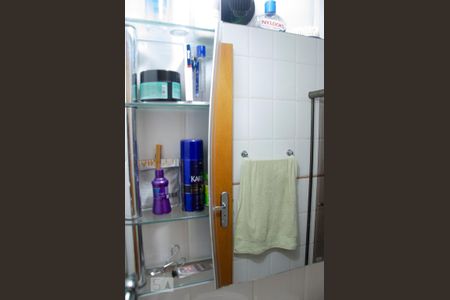 Casa à venda com 158m², 3 quartos e 3 vagasBanheiro 