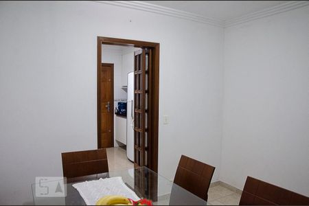 Casa à venda com 158m², 3 quartos e 3 vagasCopa