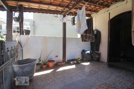 Casa à venda com 110m², 3 quartos e 1 vagaVaranda