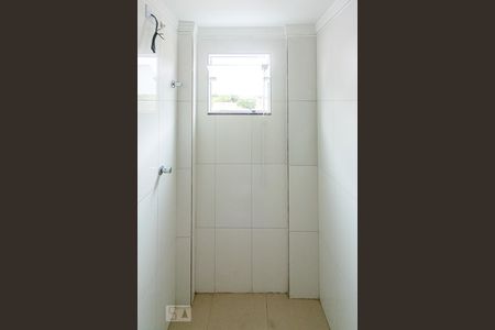 Banheiro de apartamento à venda com 2 quartos, 50m² em Vila Carrão, São Paulo