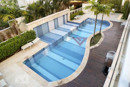 Apartamento à venda com 168m², 1 quarto e 2 vagasÁrea comum - Piscina