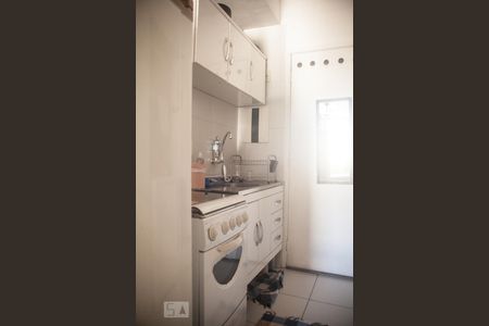Studio à venda com 27m², 1 quarto e sem vagaCozinha - Armários
