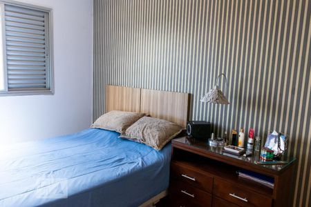 Quarto 1 de apartamento para alugar com 2 quartos, 53m² em Jardim Iris, São Paulo
