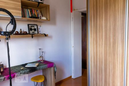 Apartamento à venda com 53m², 2 quartos e 1 vagaQuarto 2 - Armários