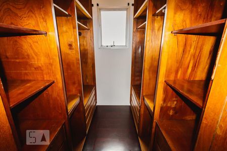 Closet da Suíte 1 de apartamento à venda com 4 quartos, 230m² em Perdizes, São Paulo