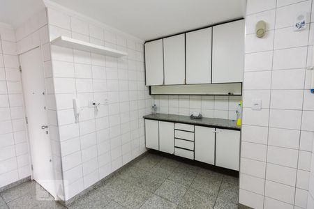 Apartamento à venda com 230m², 4 quartos e 3 vagasCozinha