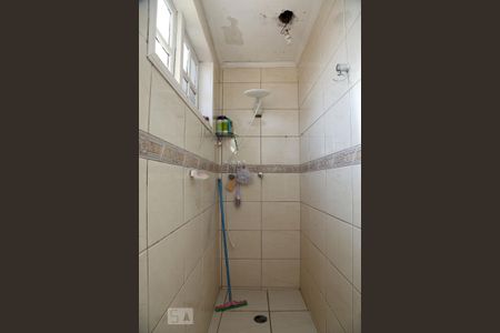 Casa à venda com 190m², 3 quartos e 2 vagasBanheiro