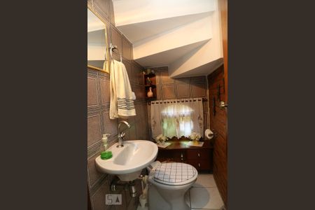 Casa à venda com 190m², 3 quartos e 2 vagasLavabo