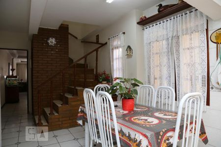 Casa à venda com 190m², 3 quartos e 2 vagasCozinha