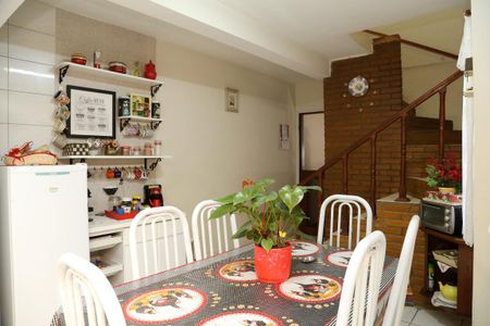 Casa à venda com 190m², 3 quartos e 2 vagasCozinha