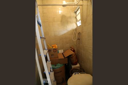 Casa à venda com 190m², 3 quartos e 2 vagasBanheiro de Serviço