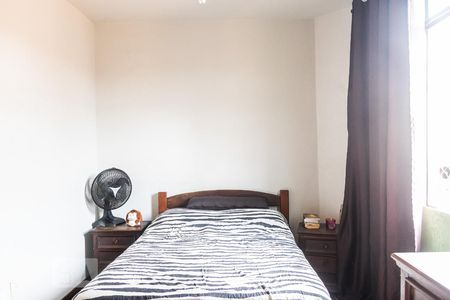 Apartamento à venda com 98m², 3 quartos e 2 vagas Apartamento à venda com 98m², 3 quartos e 2 vagasSuíte