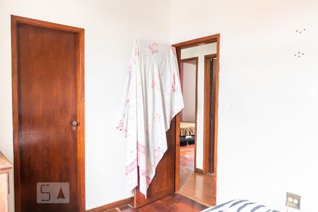 Apartamento à venda com 98m², 3 quartos e 2 vagas Apartamento à venda com 98m², 3 quartos e 2 vagasSuíte
