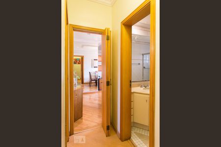 Apartamento à venda com 105m², 3 quartos e 2 vagasCorredor