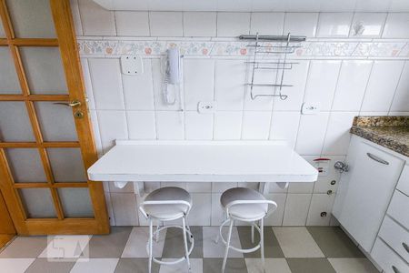 Apartamento à venda com 105m², 3 quartos e 2 vagasCozinha