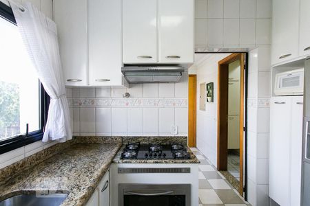 Apartamento à venda com 105m², 3 quartos e 2 vagasCozinha