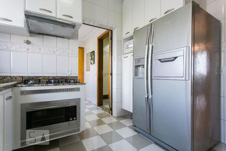 Apartamento à venda com 105m², 3 quartos e 2 vagasCozinha - Geladeira e Microondas