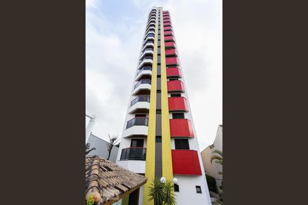 Apartamento à venda com 105m², 3 quartos e 2 vagasFachada