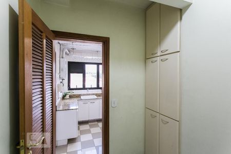 Apartamento à venda com 105m², 3 quartos e 2 vagasQuarto de Serviço