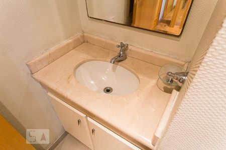 Apartamento à venda com 105m², 3 quartos e 2 vagasLavabo