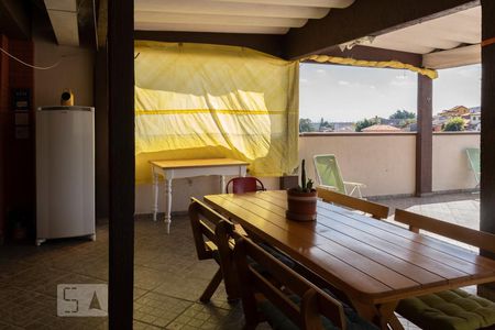 Casa à venda com 596m², 5 quartos e 8 vagas Casa à venda com 596m², 5 quartos e 8 vagasChurrasqueira Terraço