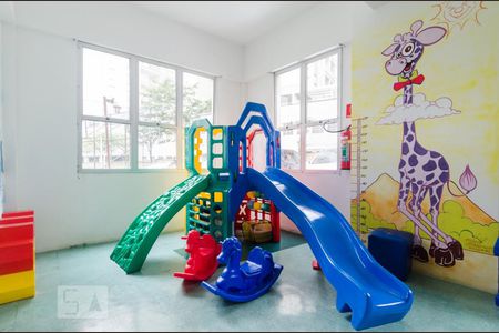 Apartamento à venda com 68m², 3 quartos e 1 vagaÁrea comum