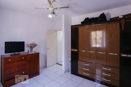 Quarto 1 de casa para alugar com 2 quartos, 130m² em Alto da Lapa, São Paulo