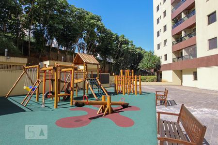 Apartamento para alugar com 116m², 2 quartos e 2 vagas Apartamento para alugar com 116m², 2 quartos e 2 vagasPlayground