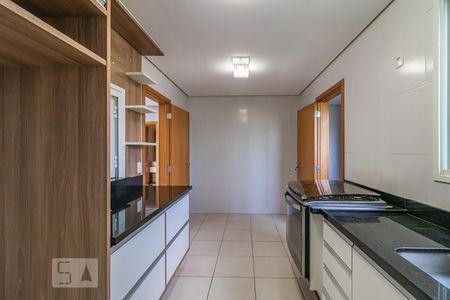Apartamento para alugar com 123m², 3 quartos e 2 vagas Apartamento para alugar com 123m², 3 quartos e 2 vagasCozinha