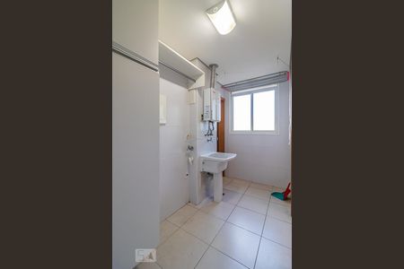 Apartamento para alugar com 123m², 3 quartos e 2 vagas Apartamento para alugar com 123m², 3 quartos e 2 vagasÁrea de Serviço