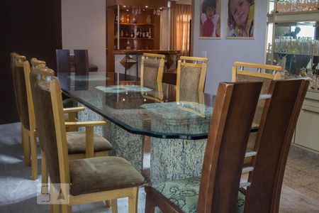 Casa à venda com 677m², 5 quartos e 8 vagasSala de Jantar