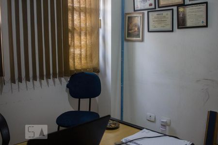 Casa à venda com 677m², 5 quartos e 8 vagasEscritório