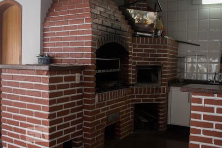 Casa à venda com 677m², 5 quartos e 8 vagasÁrea de Lazer - Churrasqueira