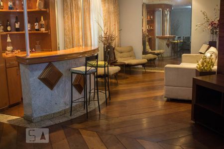 Sala de Estar de casa à venda com 5 quartos, 677m² em Vila Prudente, São Paulo