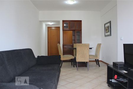 Sala de apartamento para alugar com 2 quartos, 63m² em Barra da Tijuca, Rio de Janeiro