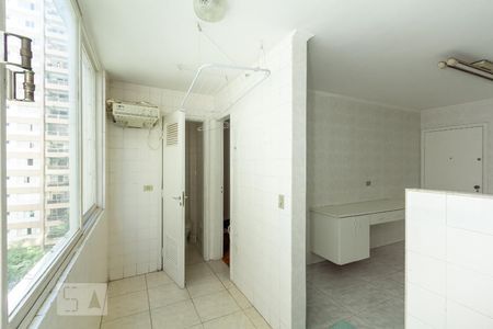 Apartamento para alugar com 101m², 2 quartos e 1 vagaÁrea de serviço
