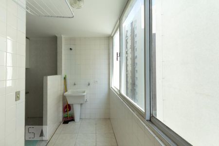 Apartamento para alugar com 101m², 2 quartos e 1 vagaÁrea de serviço
