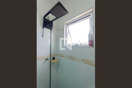 Casa de condomínio para alugar com 100m², 2 quartos e 1 vaga Casa de condomínio para alugar com 100m², 2 quartos e 1 vagaBanheiro Suíte 2