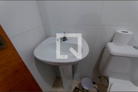 Casa de condomínio para alugar com 100m², 2 quartos e 1 vaga Casa de condomínio para alugar com 100m², 2 quartos e 1 vagaBanheiro Suíte 1