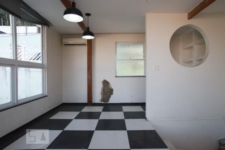 Casa à venda com 565m², 4 quartos e 3 vagasQuarto 4 Externo