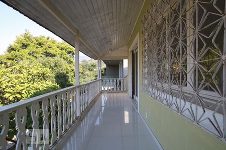 Casa à venda com 565m², 4 quartos e 3 vagasVaranda