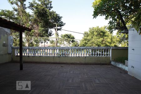 Casa à venda com 565m², 4 quartos e 3 vagasChurrasqueira